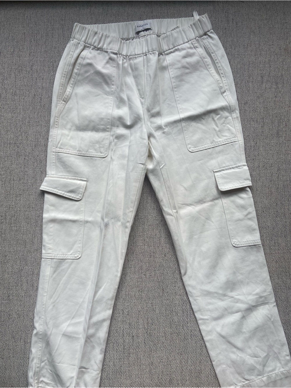 Aritzia Babaton Women’s White Cargo Pants